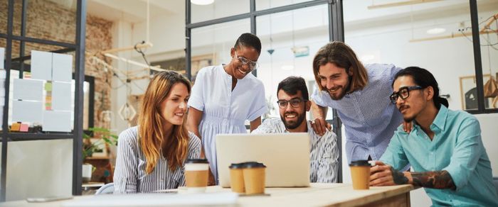 Чому потрібно вміти працювати в колективі